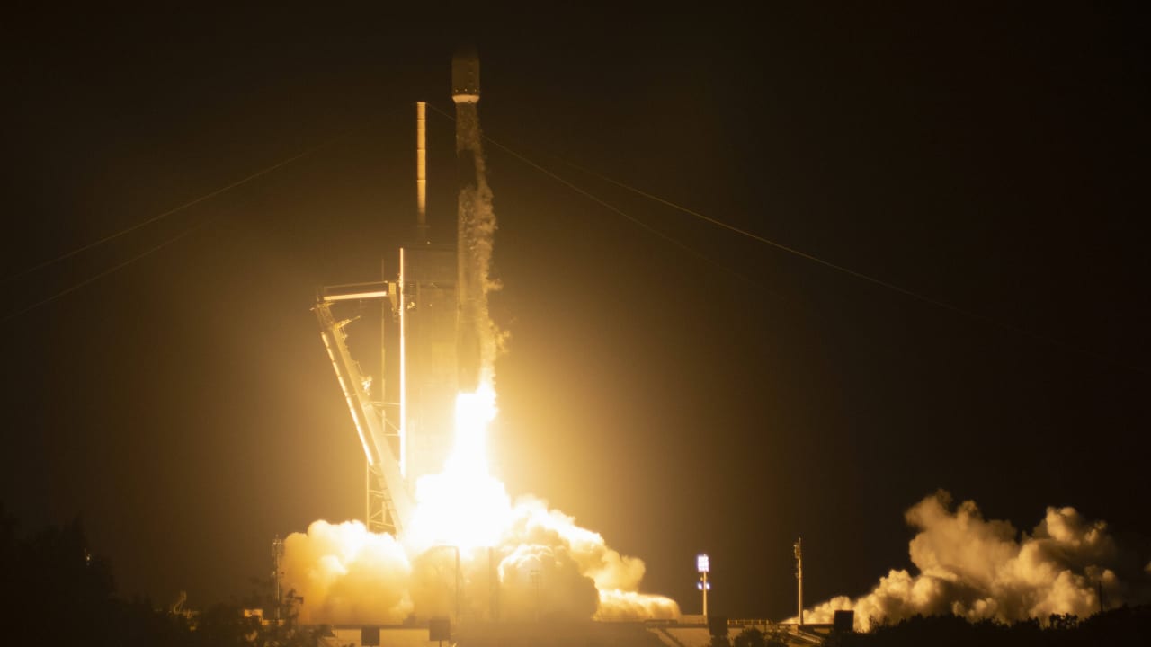 Von Deutschland aus zu sehen: SpaceX startet 57 Satelliten ins All - Nachrichten im Ausland