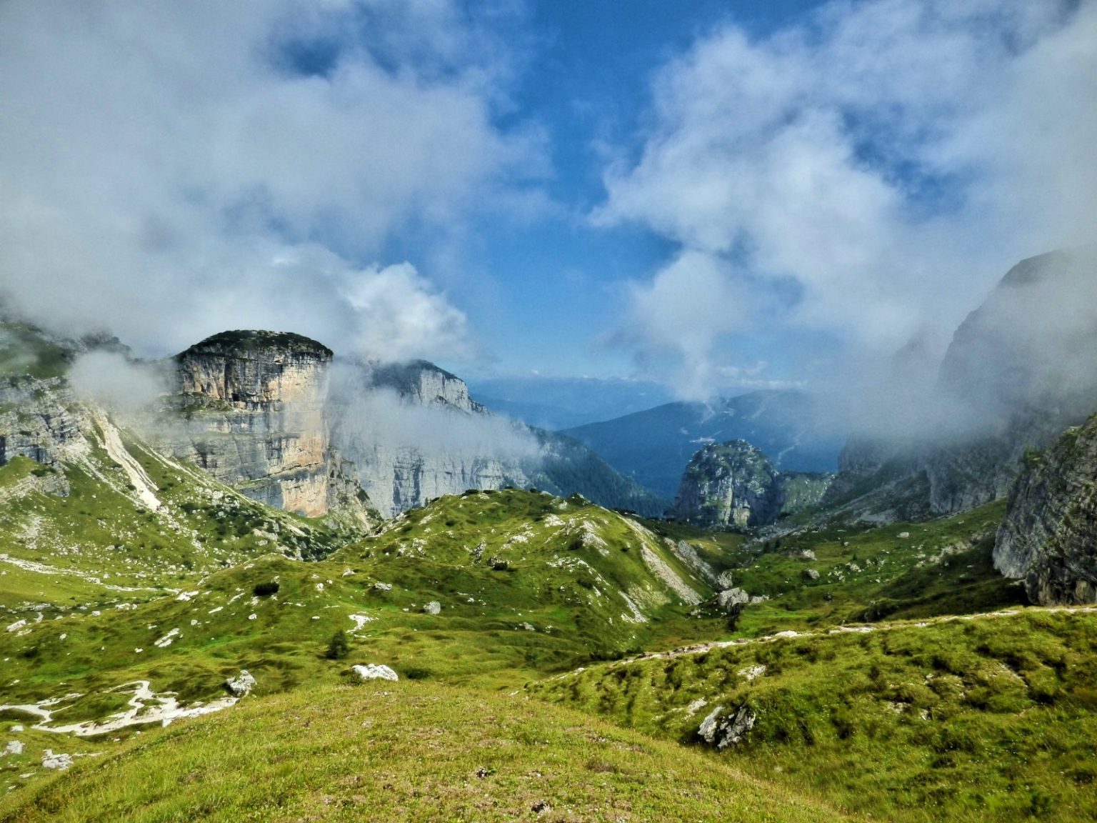 Die besten Wandergebiete in den italienischen Alpen Die besten Wandergebiete in den italienischen Alpen